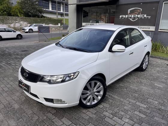 KIA CERATO 1.6 SX3 16V GASOLINA 4P AUTOMÁTICO KIA CERATO 1.6 SX3 16V GASOLINA 4P AUTOMÁTICO